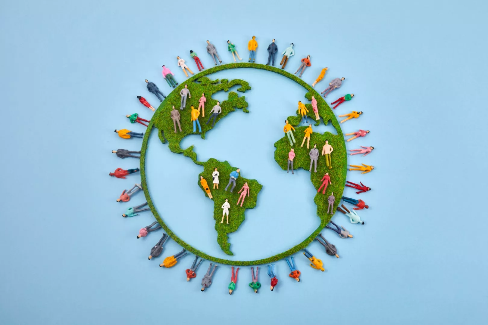 world-population-day-creative-concept-large-and-2025-01-08-10-36-00-utc (Large)